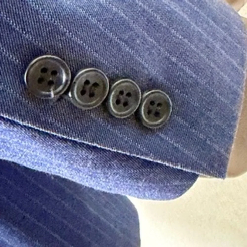Beverly Hills Polo Club Mens‎ 42R, 36W Blue Pinstripe Suit Classic Business Wool